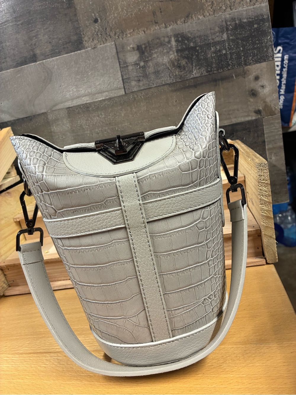 Croc-Embossed White Bucket Shoulder Bag